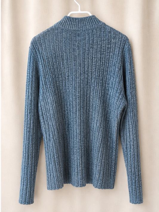 Knit sweater Medium
